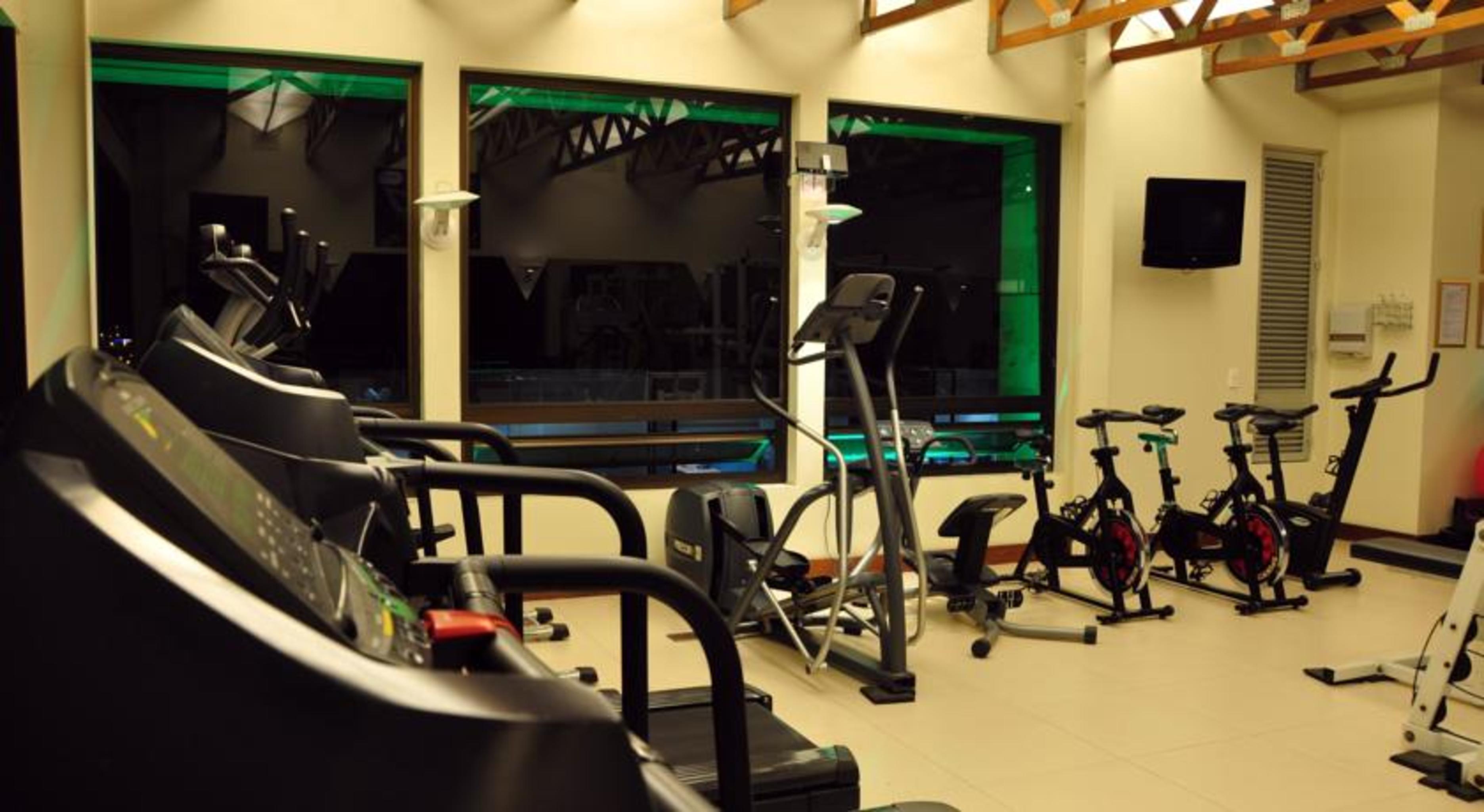 Bogota Plaza Hotel Esterno foto A gym in a hotel