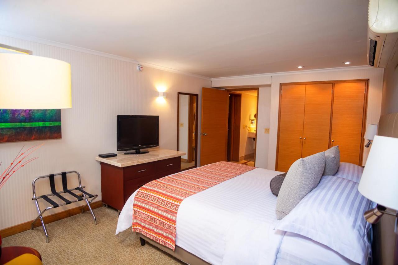 Bogota Plaza Hotel Esterno foto A bedroom at the hotel