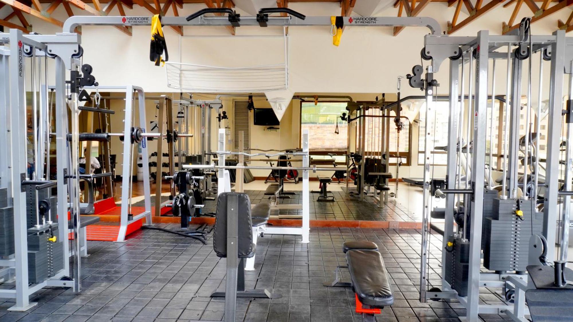 Bogota Plaza Hotel Esterno foto A gym in the UK