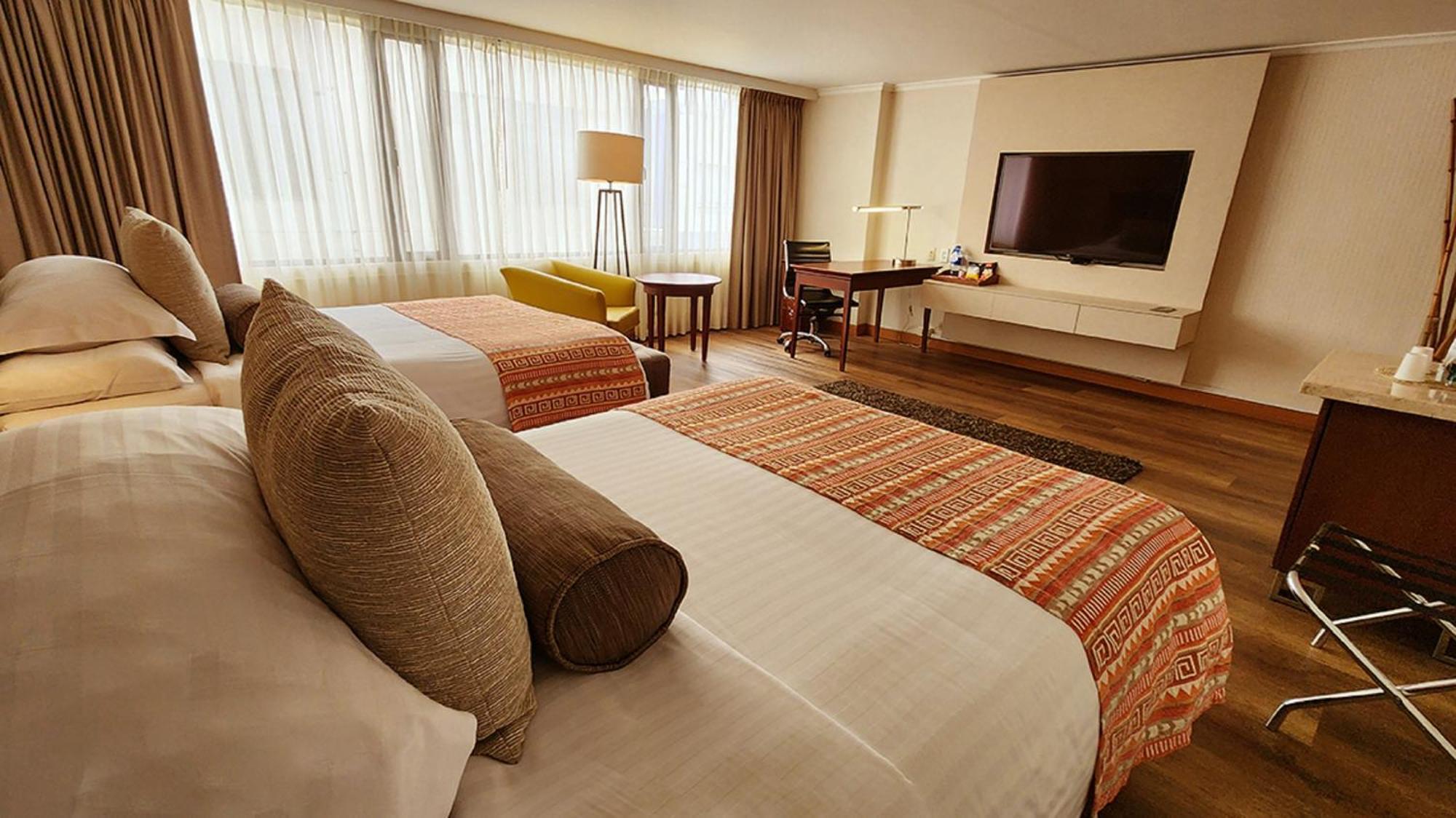 Bogota Plaza Hotel Esterno foto A room at the hotel