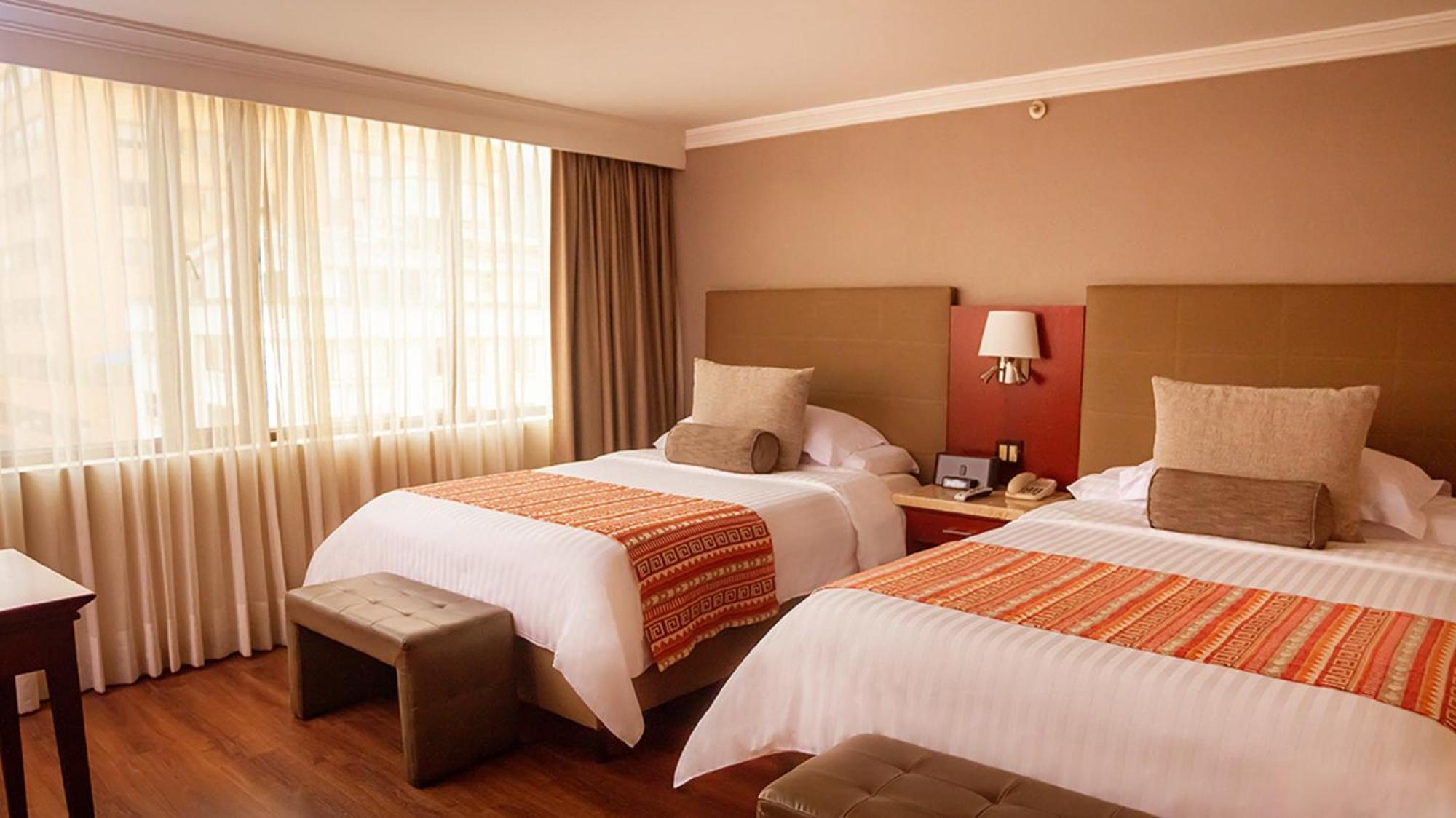 Bogota Plaza Hotel Esterno foto A room at the hotel